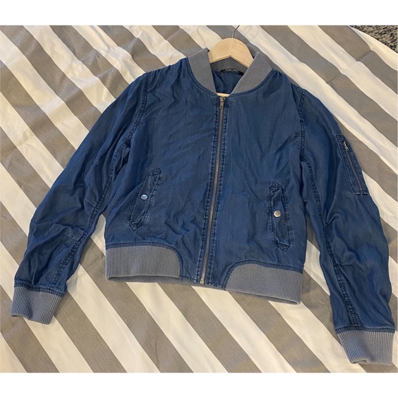 Jacket - Picture 7 of 7